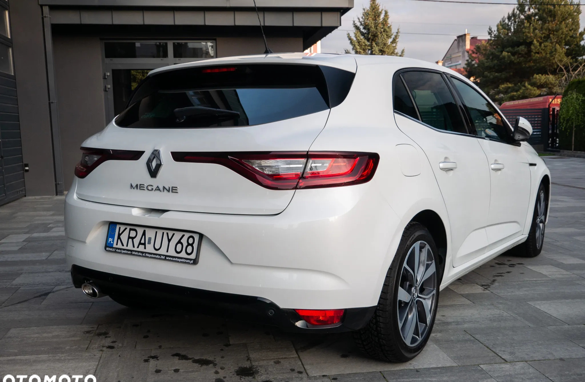 Renault Megane cena 55000 przebieg: 80000, rok produkcji 2016 z Kraków małe 497